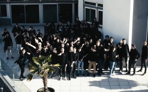 Photo de la terrasse du campus de Lyon