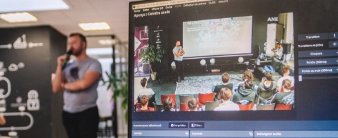 Un professionnel lors d'une masterclass